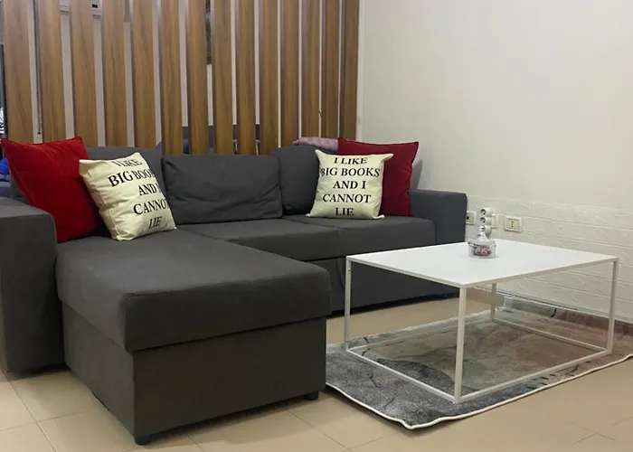 Chlo Apartment 4 Tirane